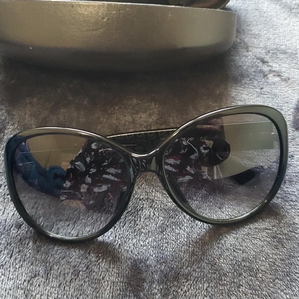 Michael Kors Black Sunglasses - Picture 3 of 4